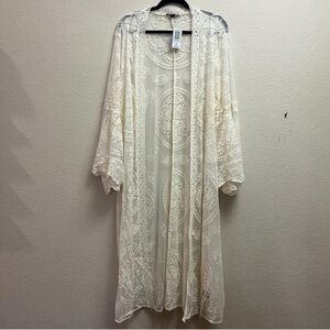 NWT Torrid Cream Mesh and Lace Maxi Kimono in 1X!